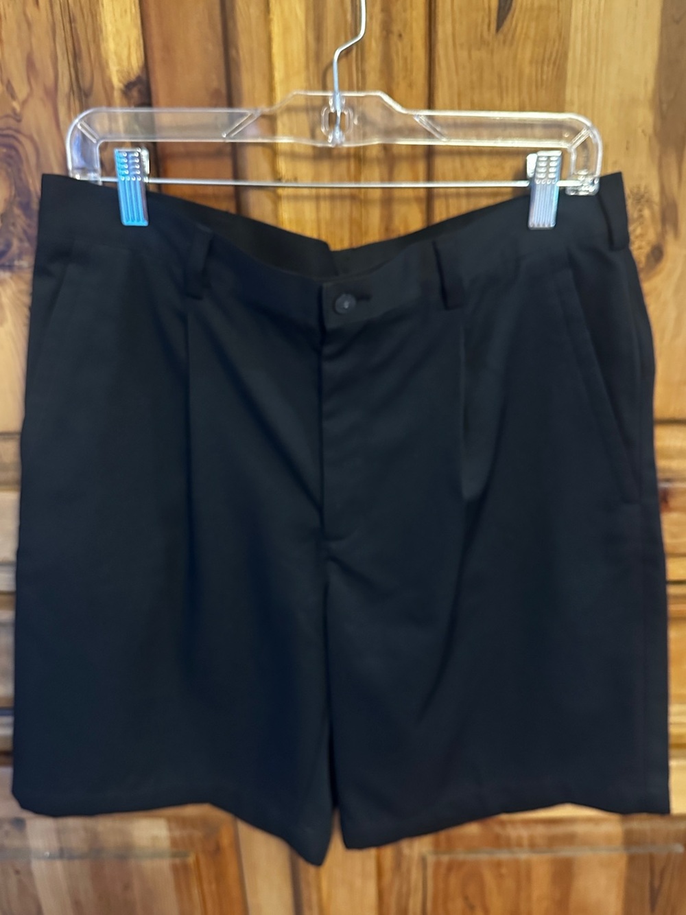 Nike FitDry Men's Black Pleated Golf Shorts